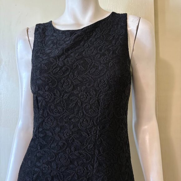 Point of View Dress Medium - Picture 2 of 5